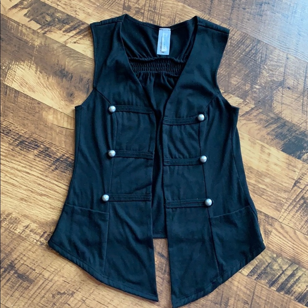 Discreet • Back Casual Open Vest • M